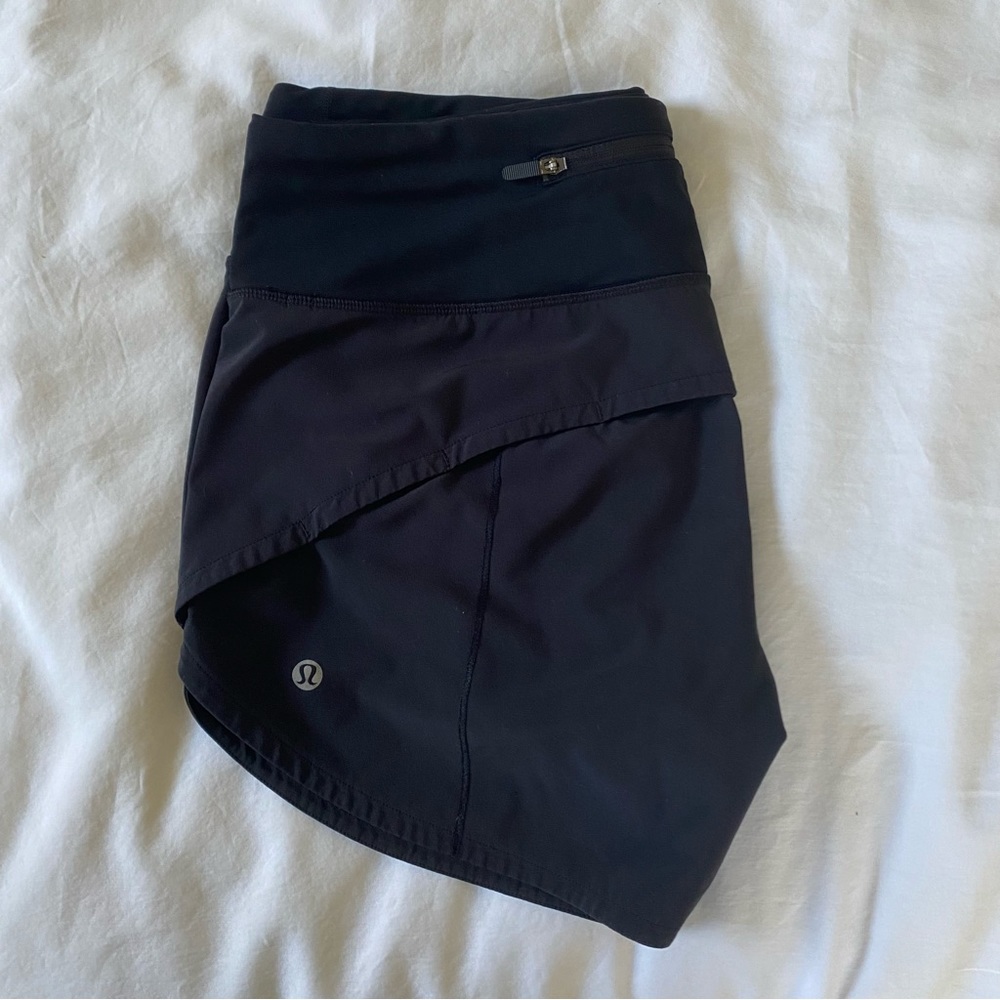 Black Lululemon Speed Up Shorts Low Rise Size 6 Tall